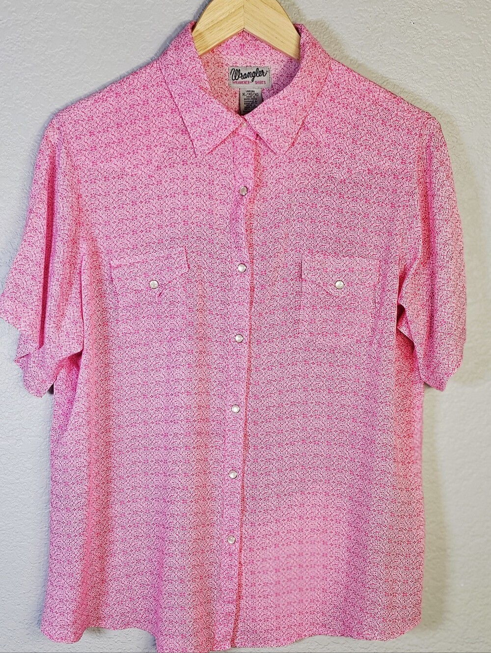 Wrangler Pink Geometric Pearl Snap Western Shirt Women’s XL